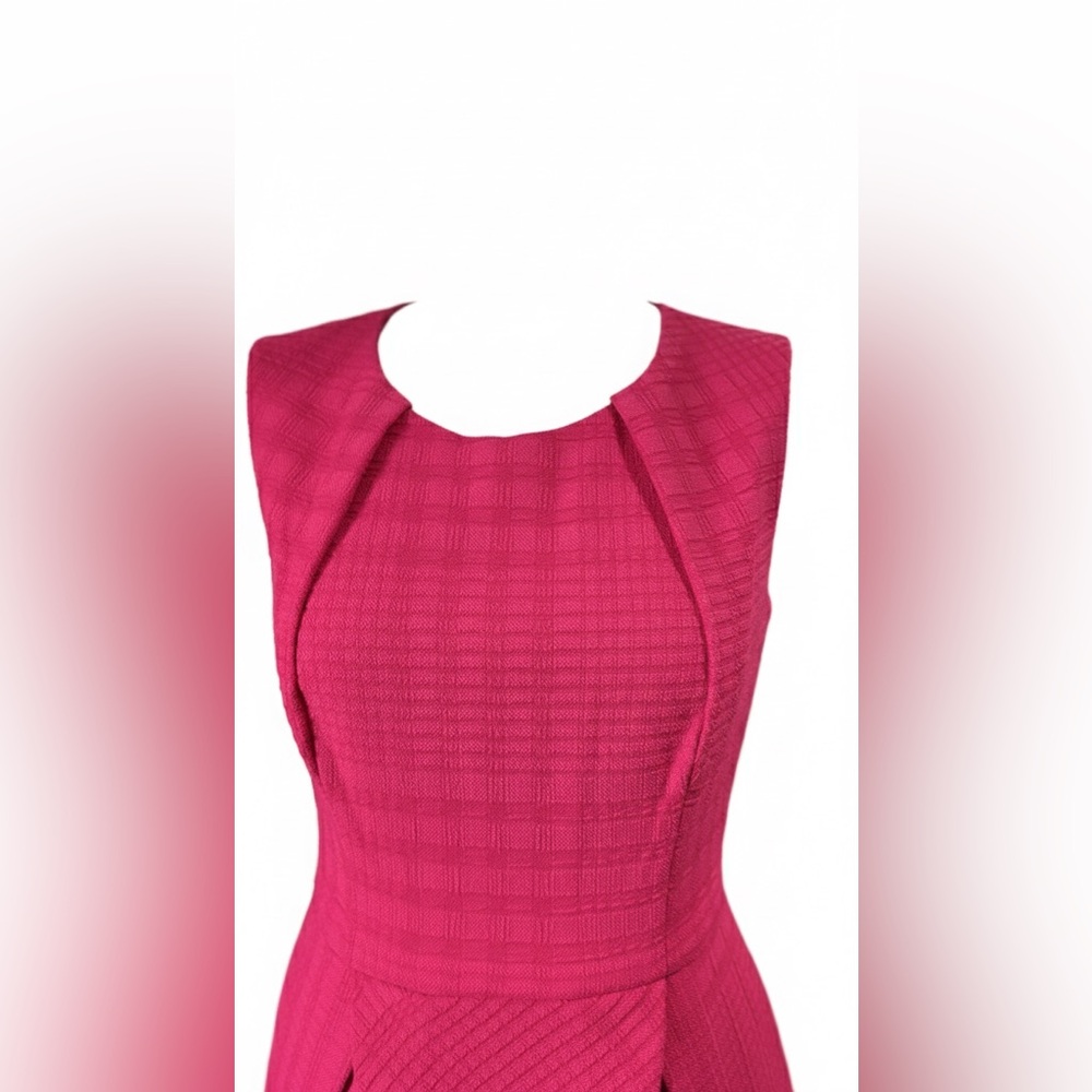 Karen Millen Structured Textured Pink Dress | Tailored Fit | Size US 6 - Picture 3 of 11
